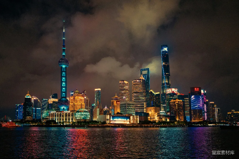高清摄影 上海 夜景 城市天际线 东方明珠 都市 上海夜景：东方明珠与陆家嘴的光影盛宴
