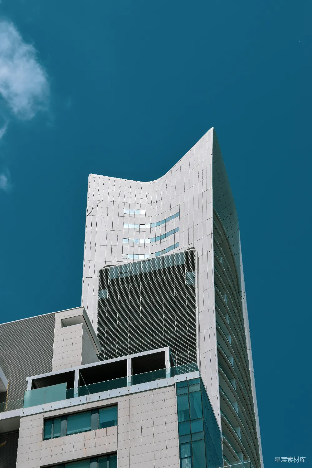 高清摄影 建筑 现代 曲线 城市 天空 现代建筑的曲线之美