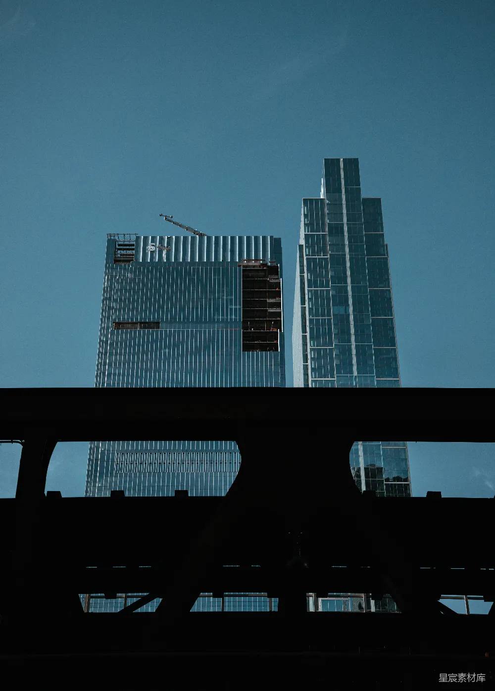 高清摄影 城市景观 建筑艺术 倒影 现代都市 城市设计 现代建筑与倒影的双重景观