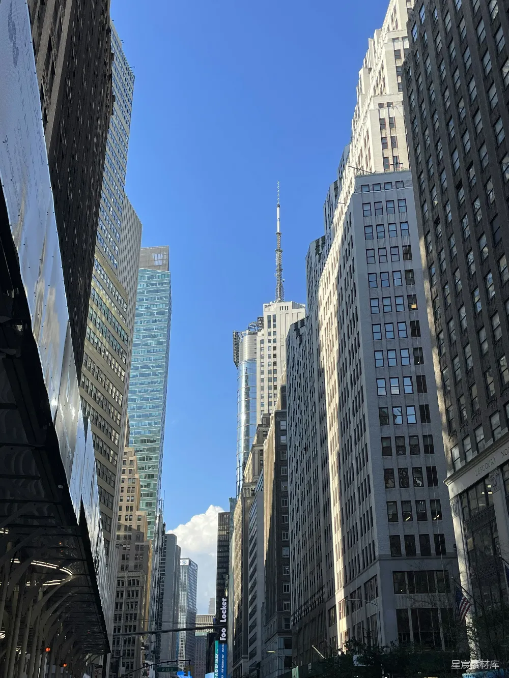 高清摄影 纽约 摩天大楼 城市景观 现代建筑 蓝天 摩天大楼的天空视角