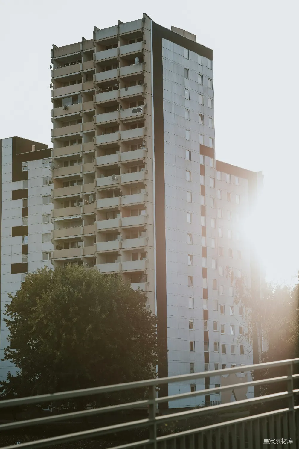 高清摄影 城市 建筑 夕阳 现代 都市 夕阳下的高楼