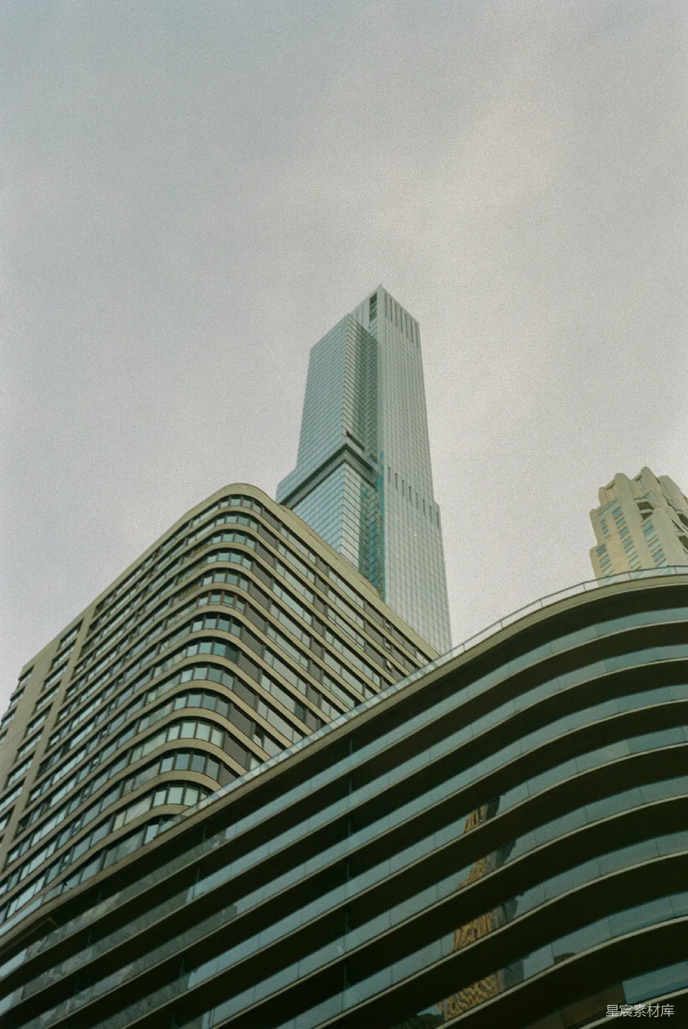 高清摄影 摩天大楼 城市景观 现代建筑 都市风光 高耸入云 现代都市的摩天大楼