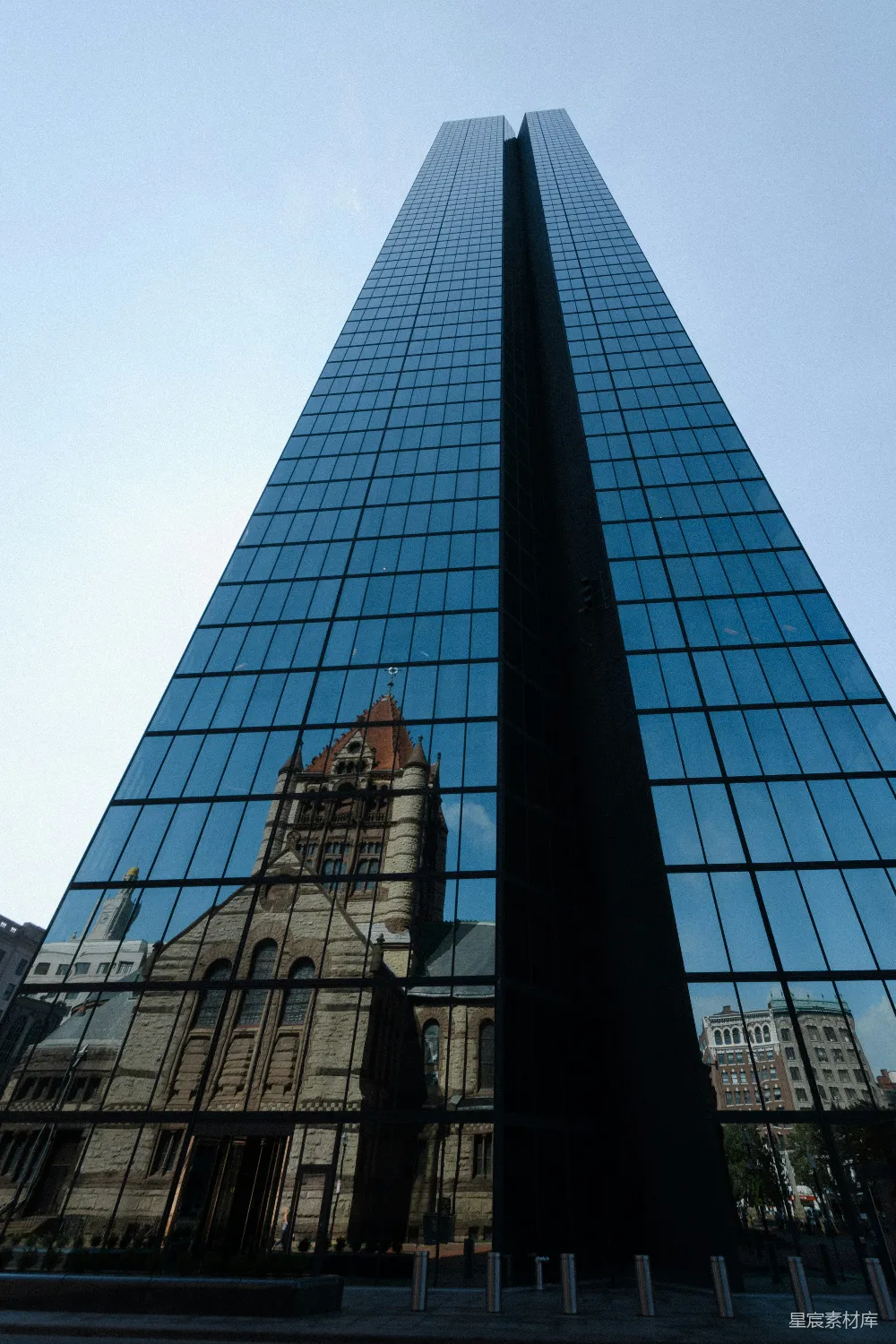 高清摄影 城市景观 现代建筑 历史建筑 城市风光 建筑反射 玻璃幕墙中的历史与现代