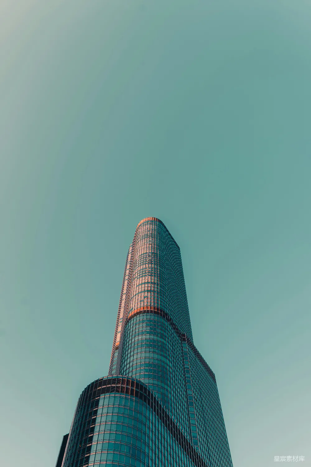 高清摄影 摩天大楼 城市景观 现代建筑 建筑美学 都市风光 摩天大楼的雄伟景象