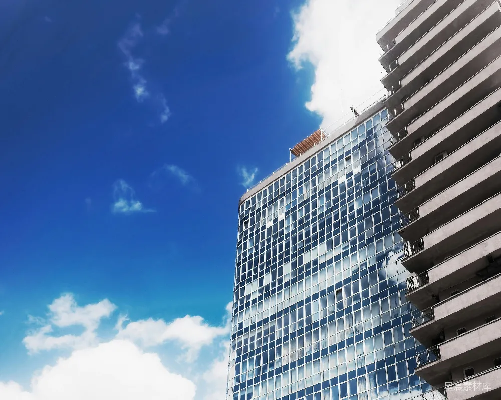 高清摄影 城市 建筑 现代 风景 自然 蓝天白云下的摩天大楼