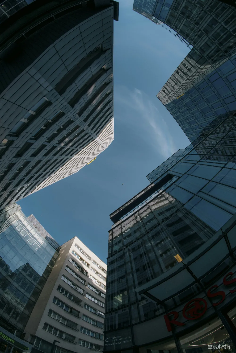 高清摄影 城市景观 现代建筑 俯视角度 都市生活 建筑美学 仰望高楼的现代都市