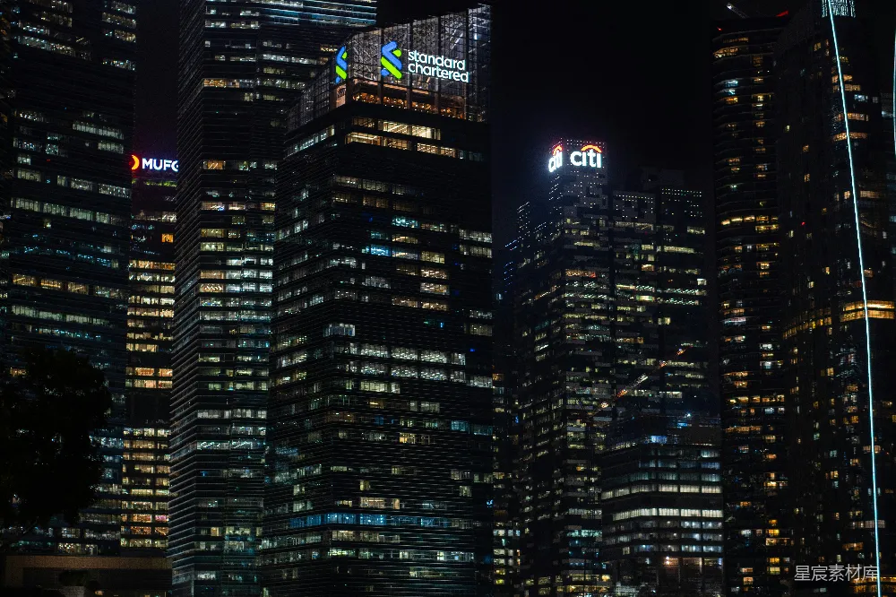 高清摄影 城市夜景 摩天大楼 现代建筑 都市生活 夜间景观 夜晚灯火辉煌的摩天大楼