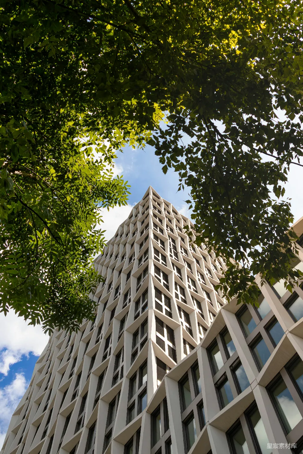 高清摄影 现代建筑 自然美 城市景观 建筑艺术 都市风光 现代建筑与自然的和谐