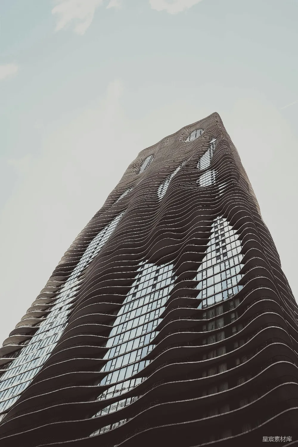 高清摄影 建筑 现代风格 城市景观 波浪设计 城市天际线 波浪形高层建筑