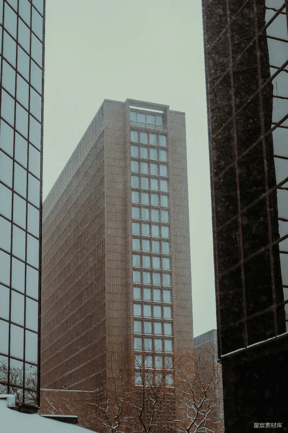 高清摄影 建筑 高楼 雪景 城市 冬季 冬日雪中的高楼