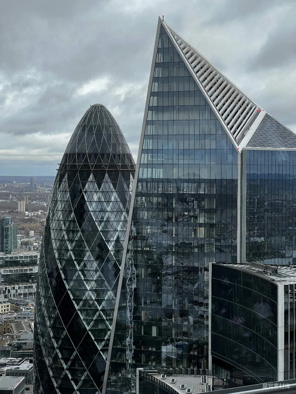 高清摄影 伦敦 现代建筑 地标 天际线 城市 伦敦标志性建筑：Gherkin与The Scalpel