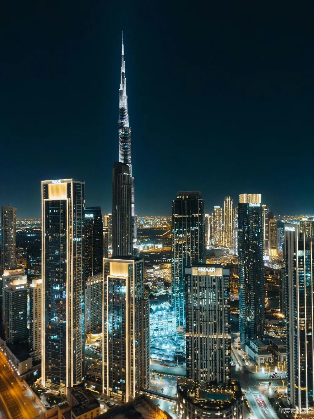 高清摄影 迪拜 夜景 摩天大楼 城市风光 奢华 迪拜夜景：灯火辉煌的摩天大楼
