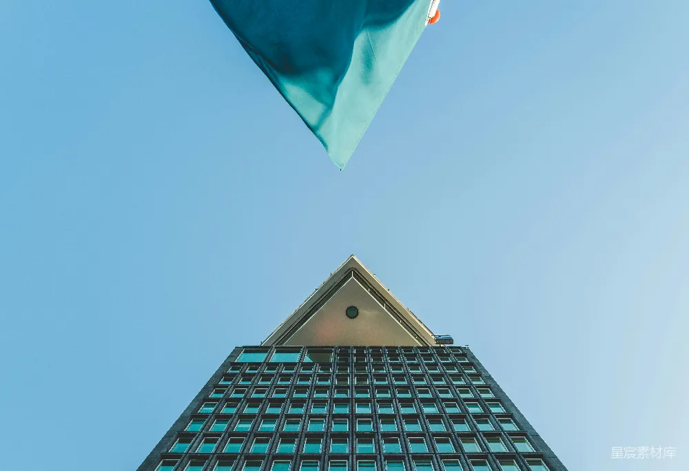 高清摄影 建筑 现代风格 仰视视角 城市景观 仰望天空的建筑