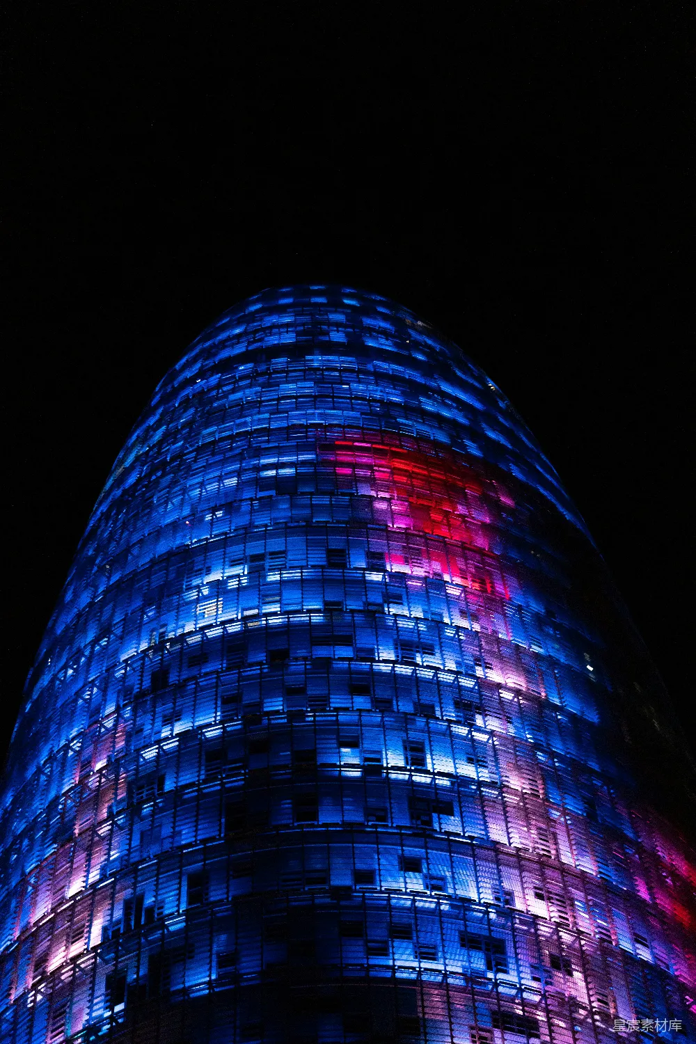 高清摄影 建筑 夜景 灯光 现代 城市 夜晚灯光下的现代建筑