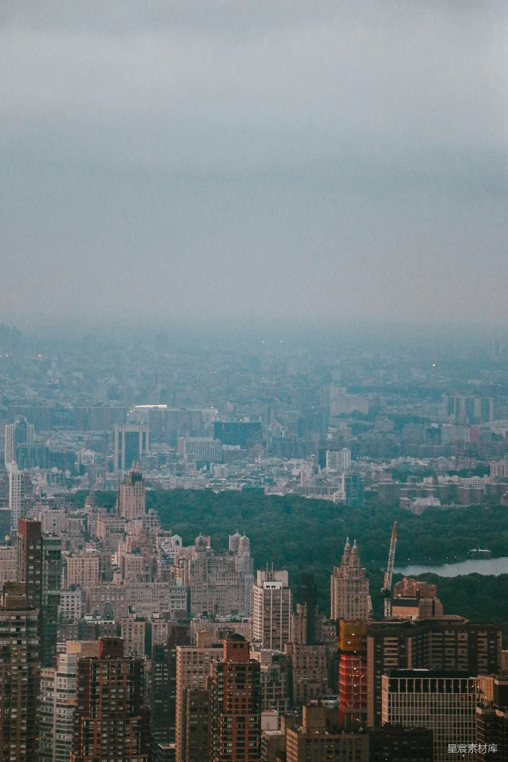 高清摄影 纽约 城市 天际线 雾气 景观 雾中的纽约天际线
