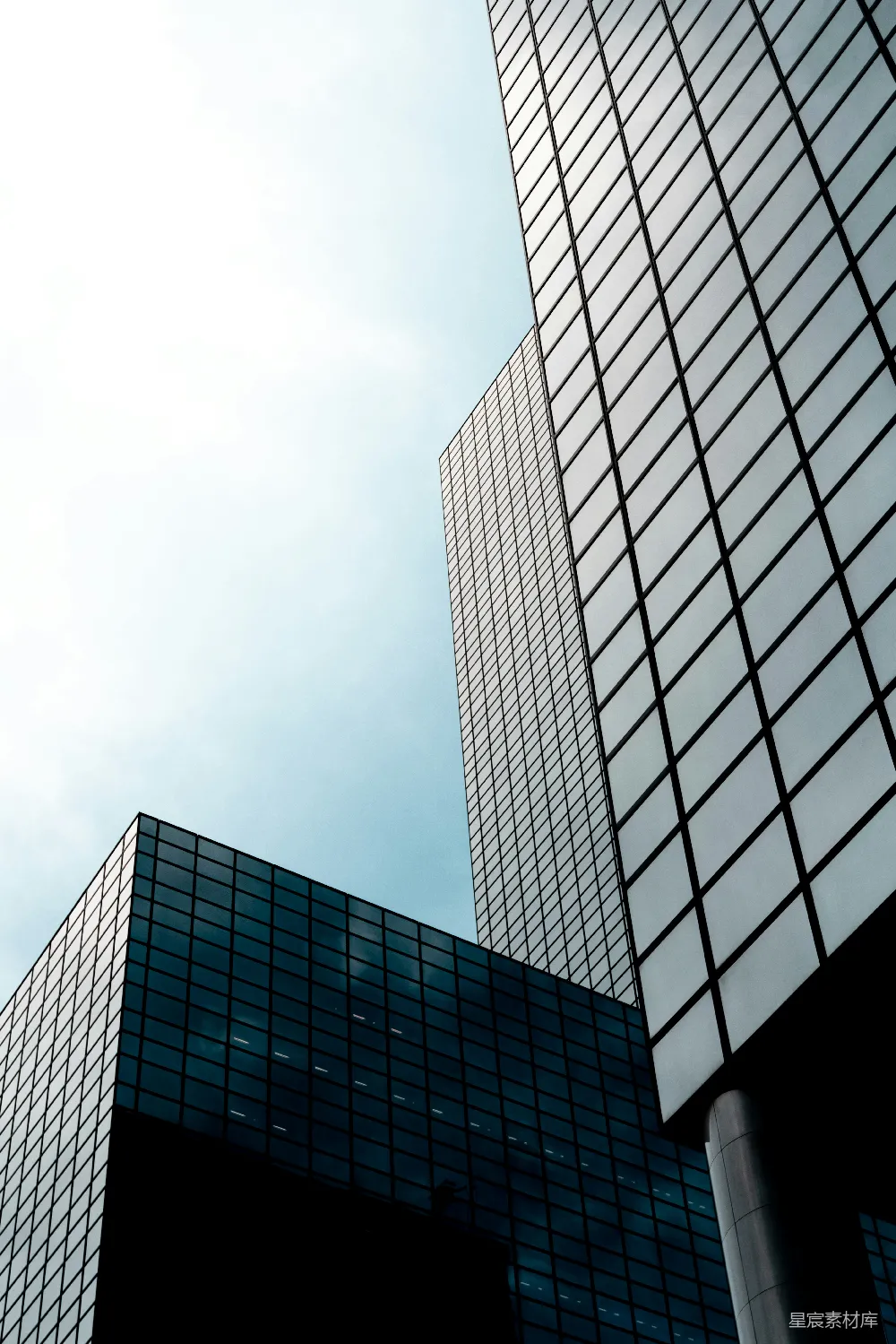 高清摄影 建筑 现代 城市 清晨 高楼 摩天大楼的清晨