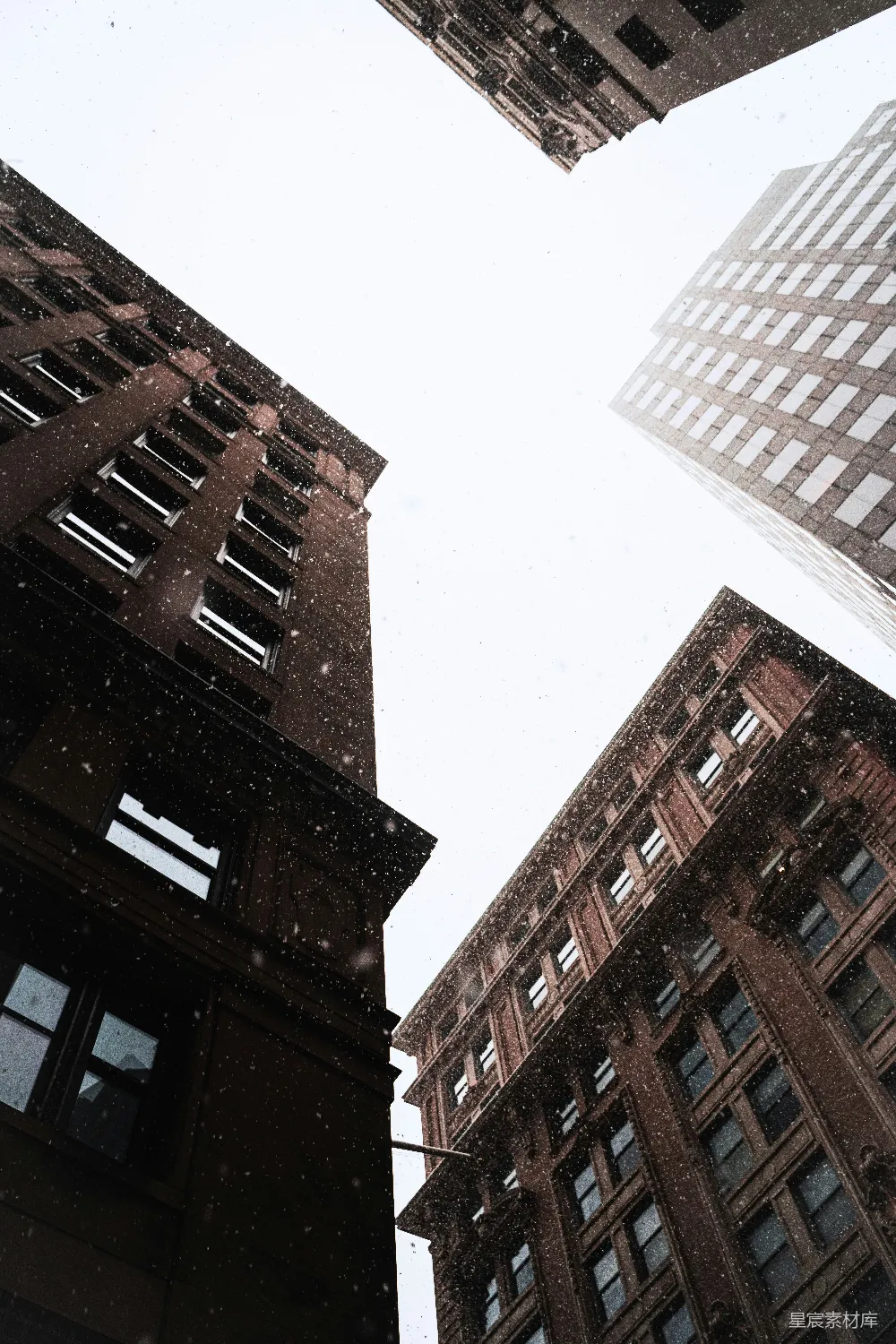 高清摄影 城市 建筑 雪景 低角度 冬日 雪中的城市建筑俯视图