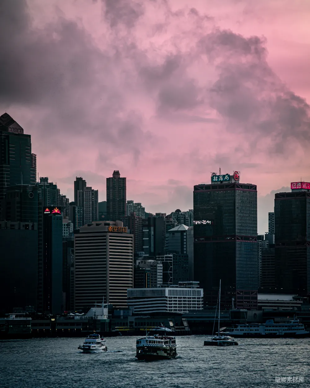 高清摄影 城市风光 建筑群 日落 水景 都市 粉色晚霞下的香港天际线