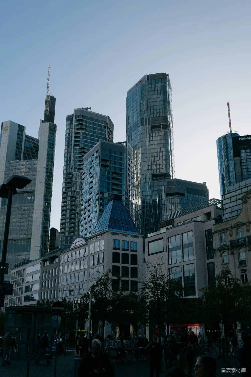 高清摄影 城市 摩天大楼 商业区 都市风景 现代建筑 现代城市天际线