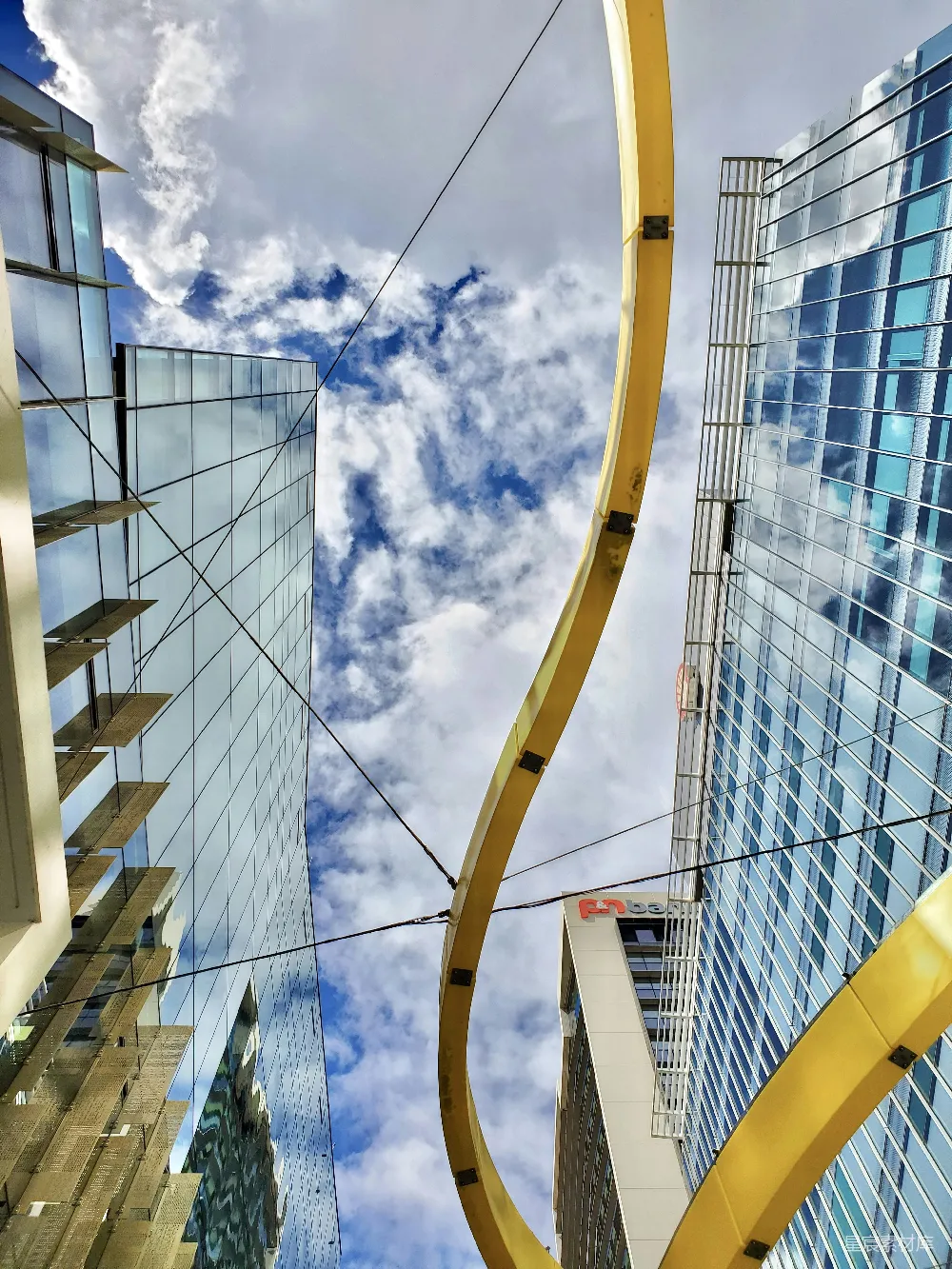 高清摄影 建筑 城市 现代 天空 云层 城市天际线与现代建筑