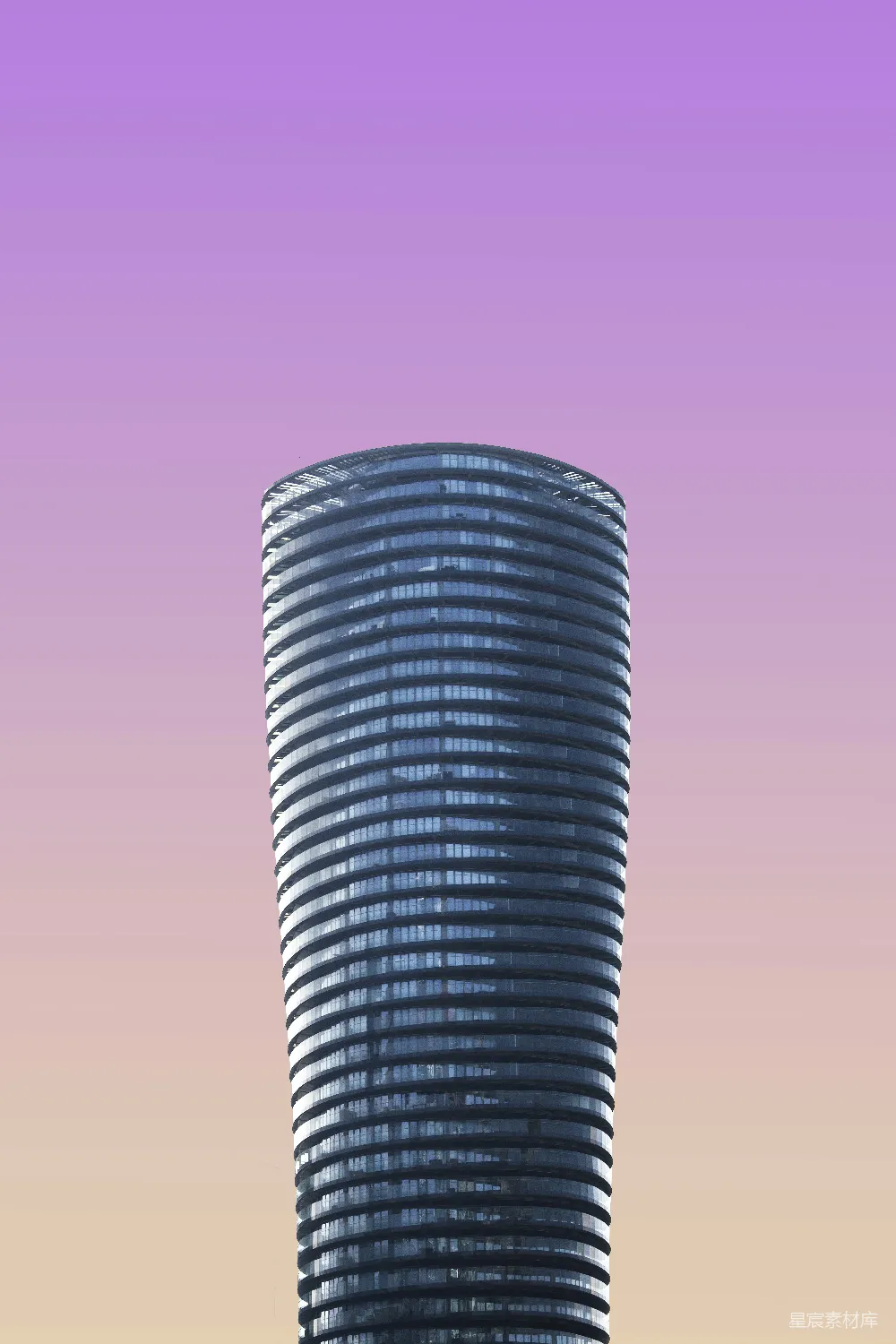 高清摄影 现代建筑 粉色背景 城市景观 极简风格 建筑艺术 现代建筑与粉紫色渐变背景
