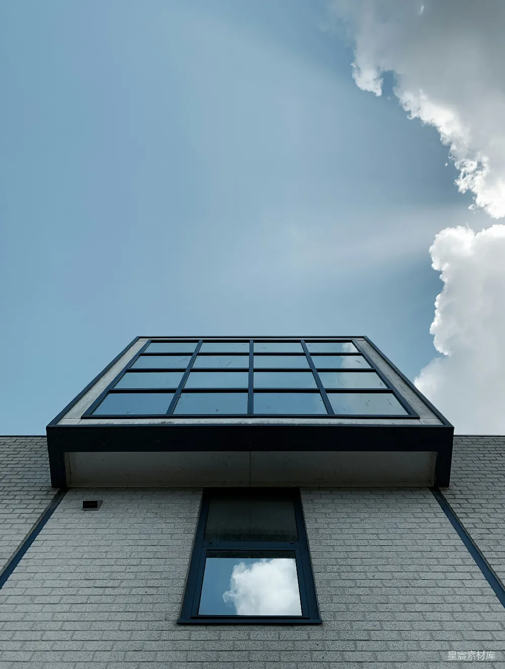 高清摄影 建筑 现代风格 天空 建筑美学 创意视角 现代建筑的天空视角