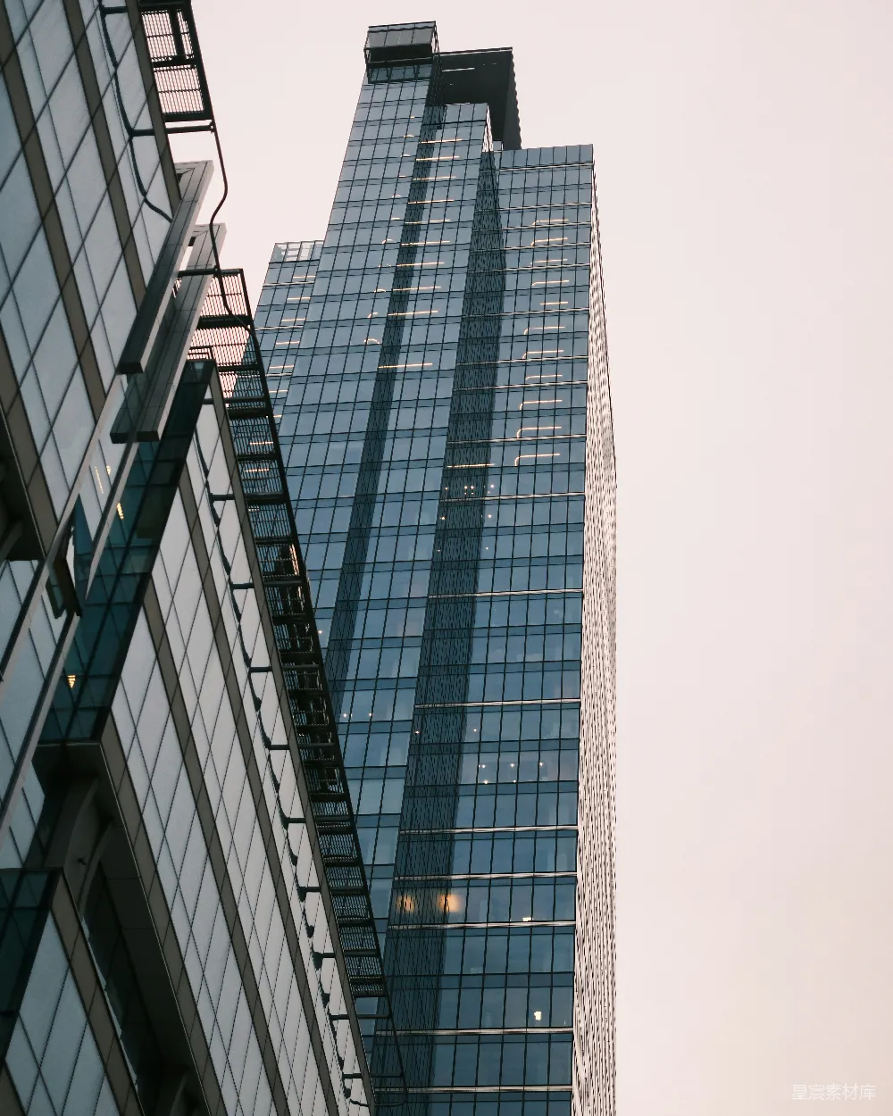 高清摄影 摩天大楼 现代建筑 城市景观 商务背景 建筑设计 现代摩天大楼