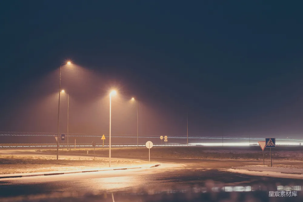 高清摄影 夜景 路灯 雪景 城市风光 宁静 夜幕下的路灯与雪景
