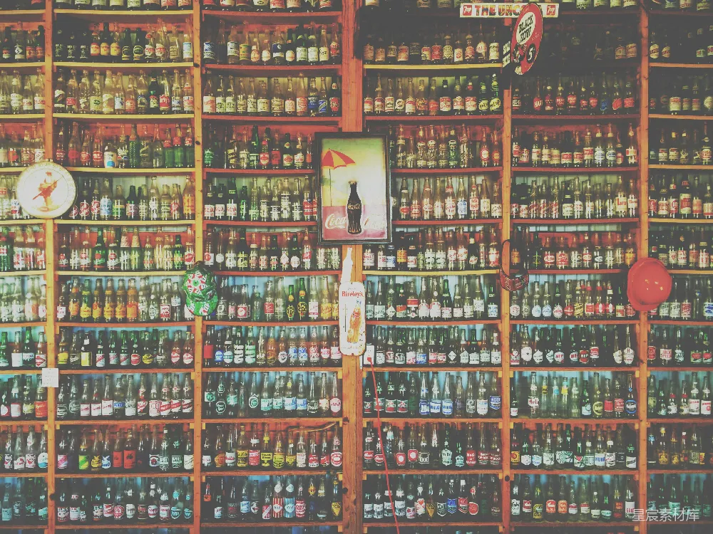 高清摄影 复古 酒瓶 陈列室 怀旧 收藏 复古酒瓶陈列室