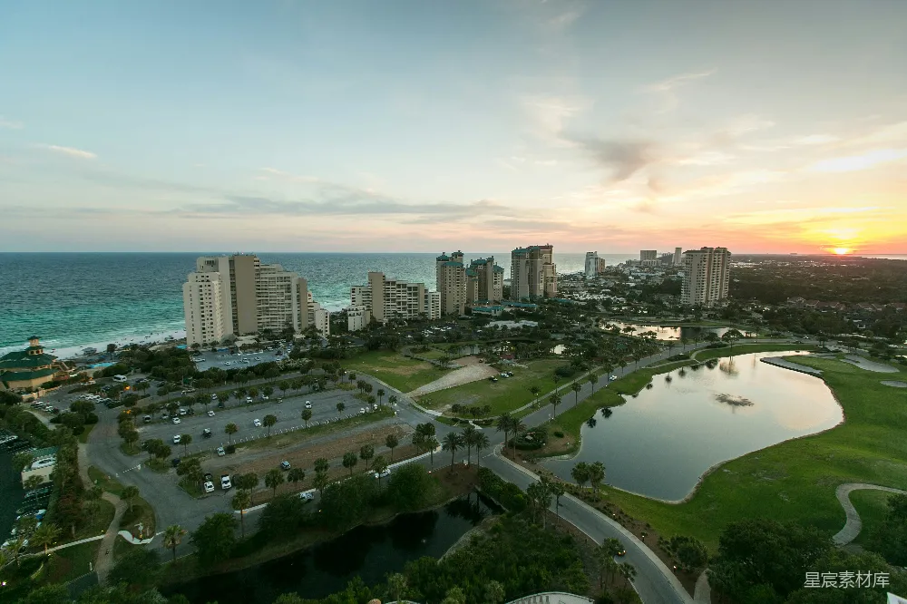 高清摄影 海滨 日落 度假村 城市景观 休闲 日落时分的海滨度假胜地