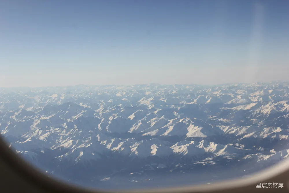 高清摄影 山脉 自然风光 航拍 冬季 风景 雪山俯瞰