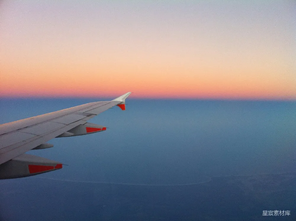高清摄影 飞机 日落 天空 旅行 风景 飞机上的日落