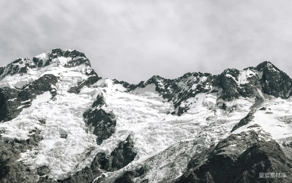高清摄影 雪山 黑白 自然 风景 户外 雪山的黑白世界