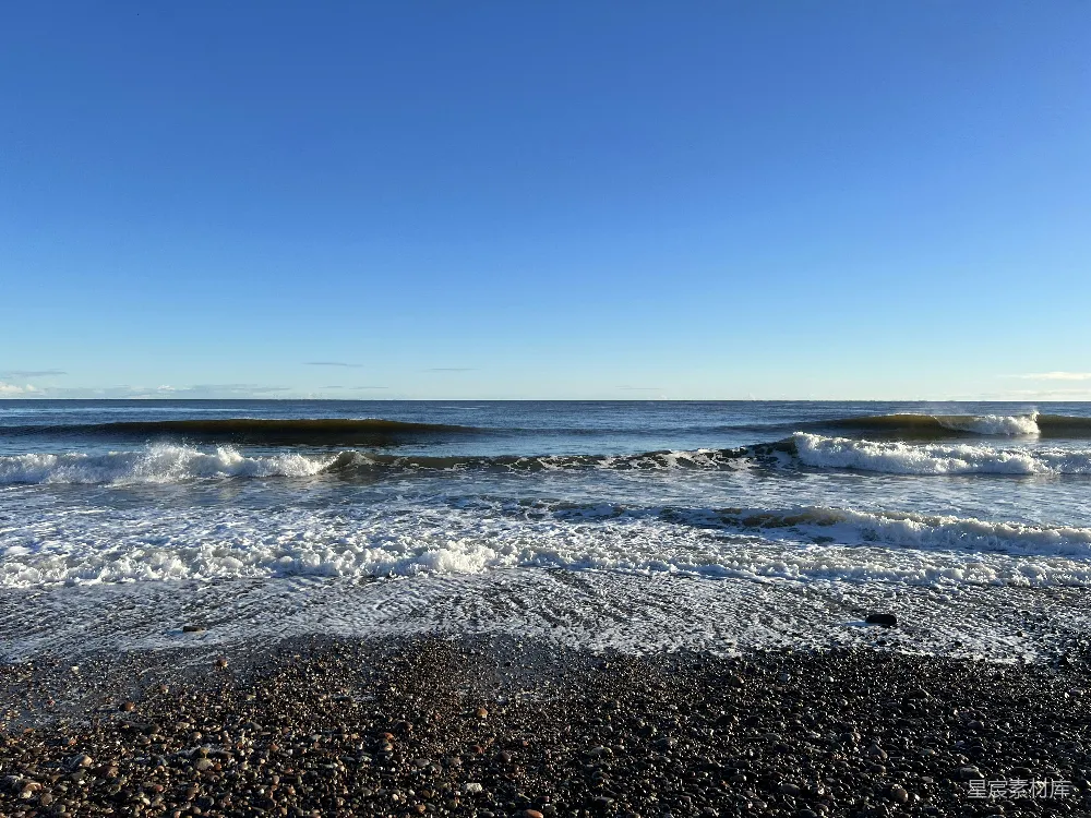 高清摄影 海岸 海滩 海浪 自然风光 宁静 平静海岸的波浪