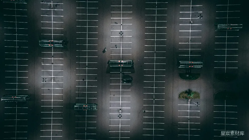高清摄影 停车场 俯视图 城市景观 空旷 规划 空旷的停车场俯视图