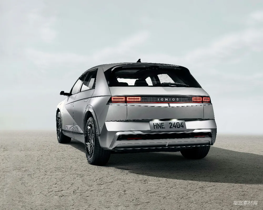 高清摄影 现代 IONIQ5 SUV 尾灯设计 未来感 现代IONIQ5 SUV尾部设计