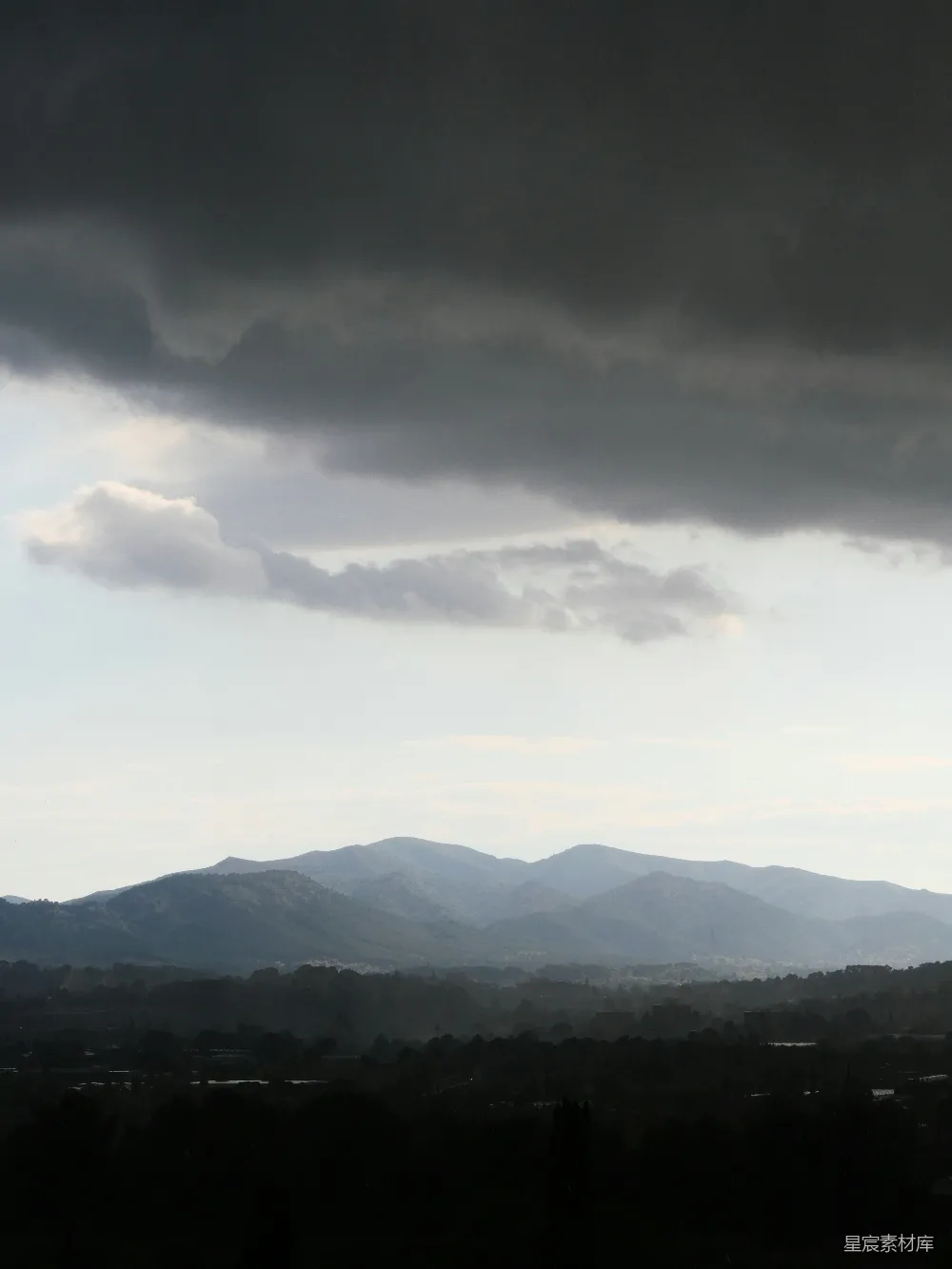 高清摄影 自然风光 山景 雨后景色 宁静 户外 雨后山景