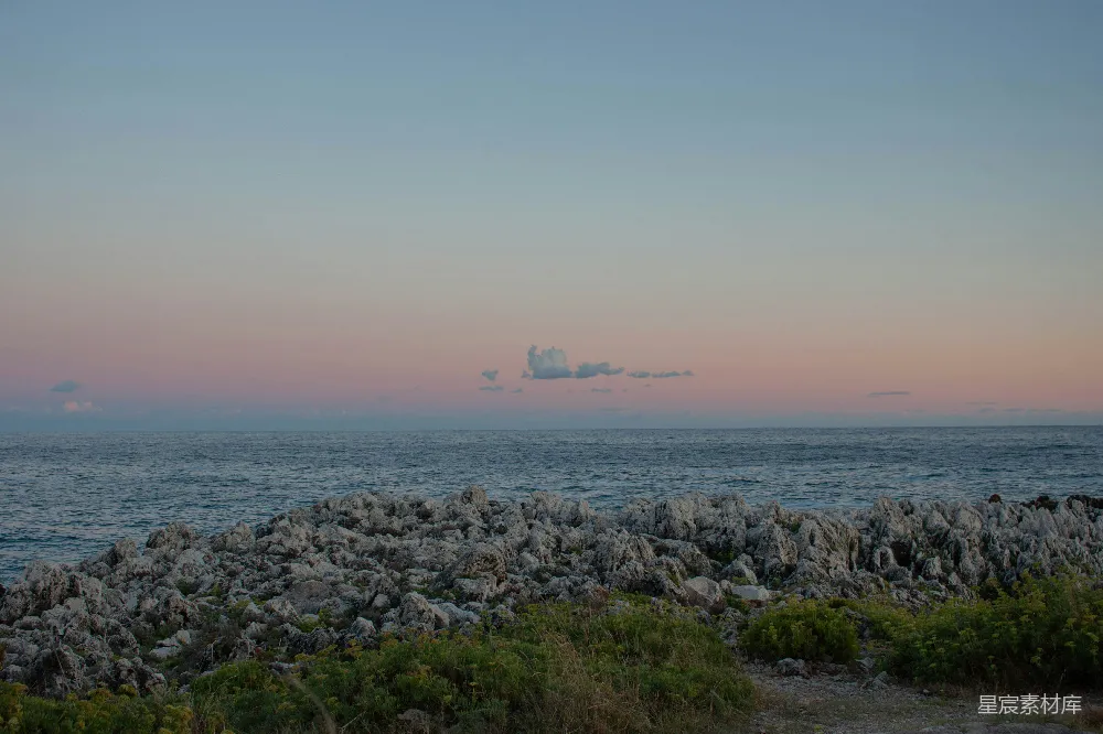 高清摄影 海岸线 日落 自然美景 宁静 风景 日落时分的海岸线