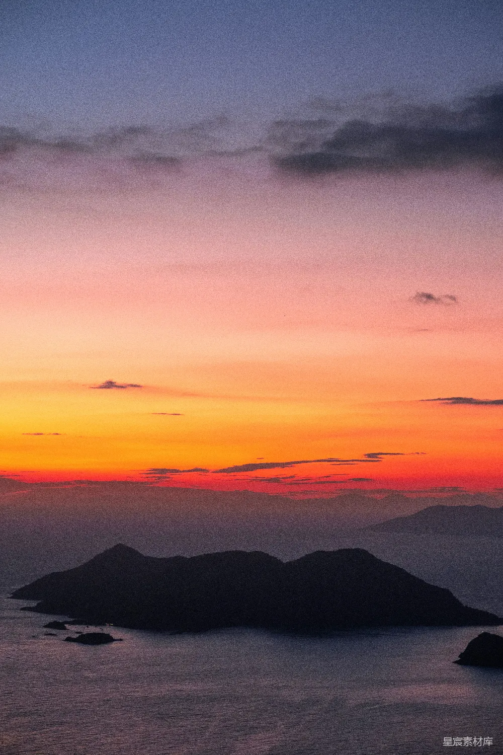 高清摄影 日落 岛屿 自然风光 宁静 风景 日落时分的静谧岛屿