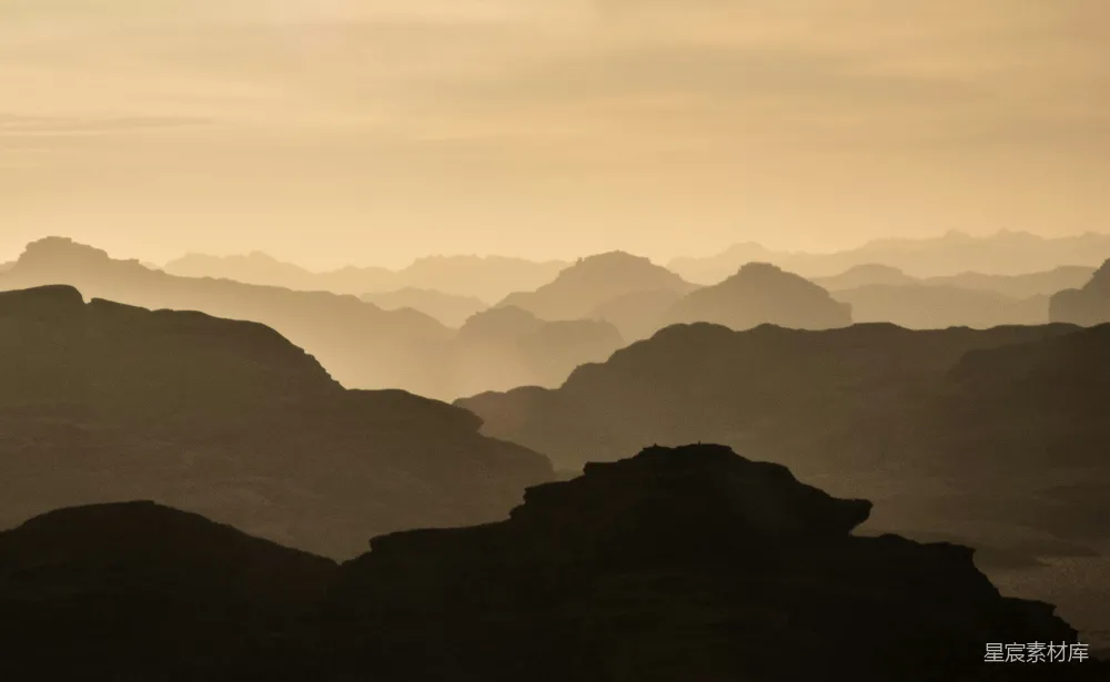 高清摄影 山脉 日落 自然 宁静 风景 夕阳下的山脉轮廓