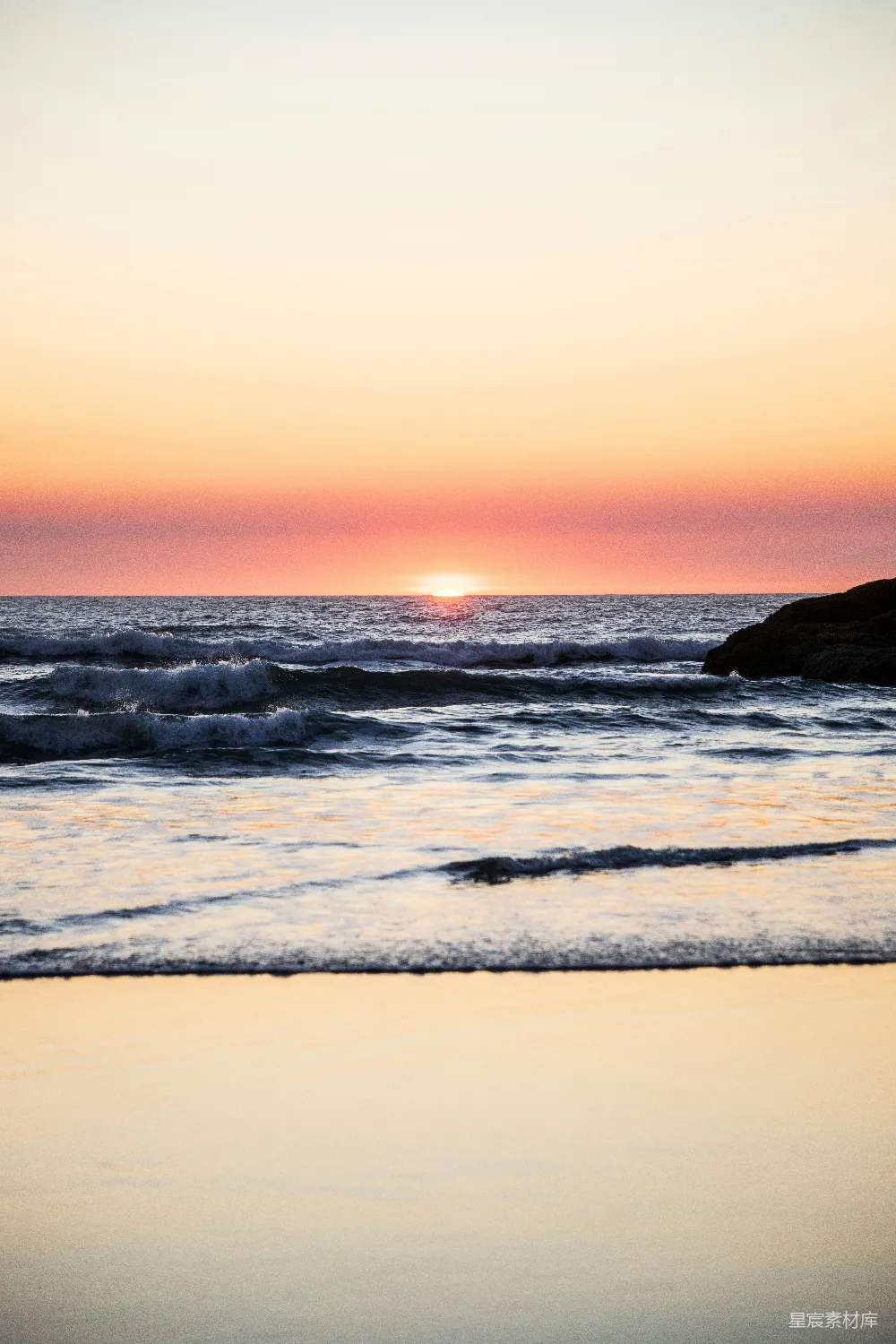 高清摄影 夕阳 海景 宁静 自然 海滩 夕阳海景
