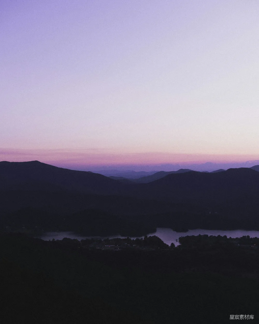 高清摄影 山景 日落 自然风光 宁静 湖泊 暮色山湖