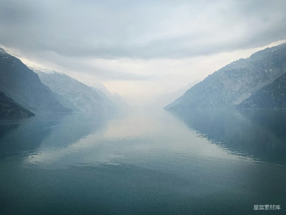 高清摄影 峡湾 静谧 自然风光 山脉 水景 宁静的峡湾