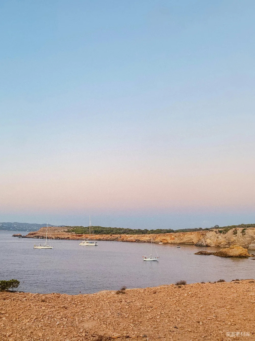 高清摄影 海边 日落 帆船 自然风光 宁静 日落时分的海边风景