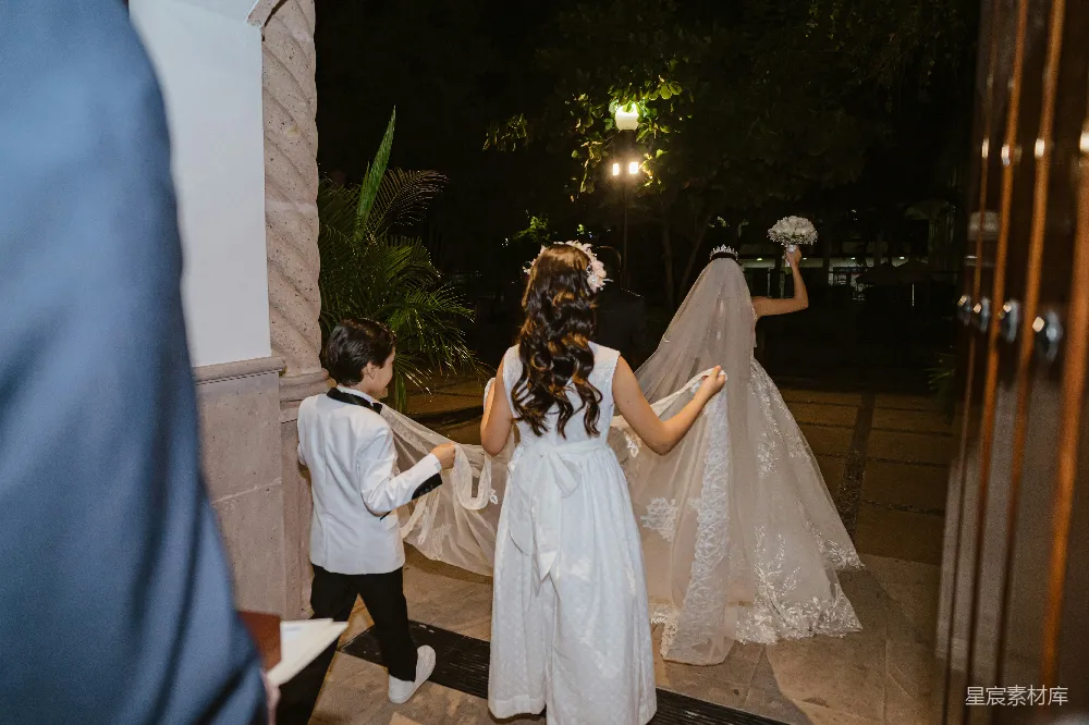 高清摄影 婚礼 童趣 温馨 家庭 夜景 婚礼上的温馨瞬间