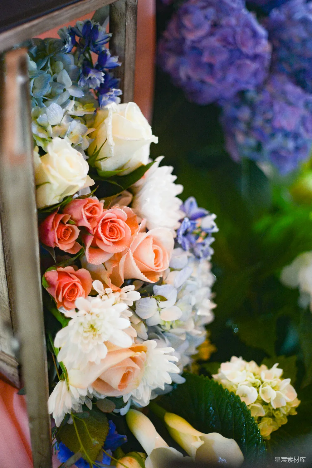 高清摄影 花束 婚礼 花朵 装饰 自然 花框中的浪漫花束