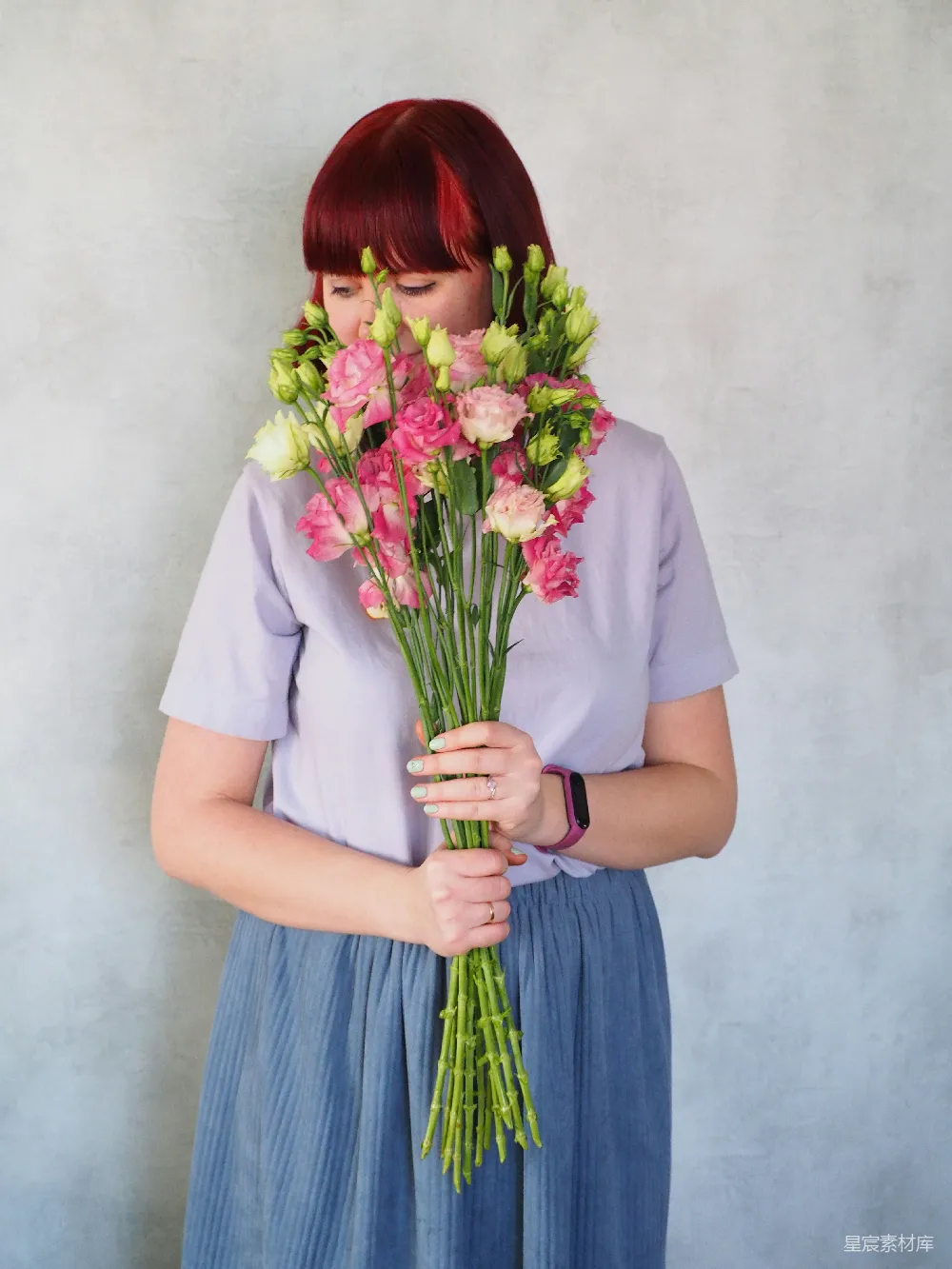 高清摄影 鲜花 女性 清新 自然 生活 花香四溢的宁静时光