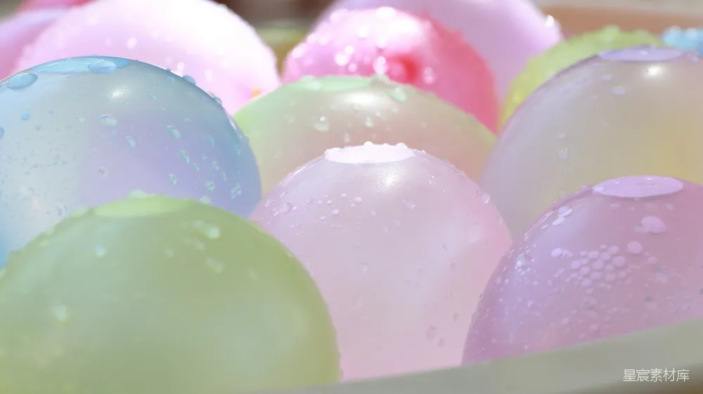 高清摄影 气球 彩虹色 雨滴 节日 清新 雨后彩色气球