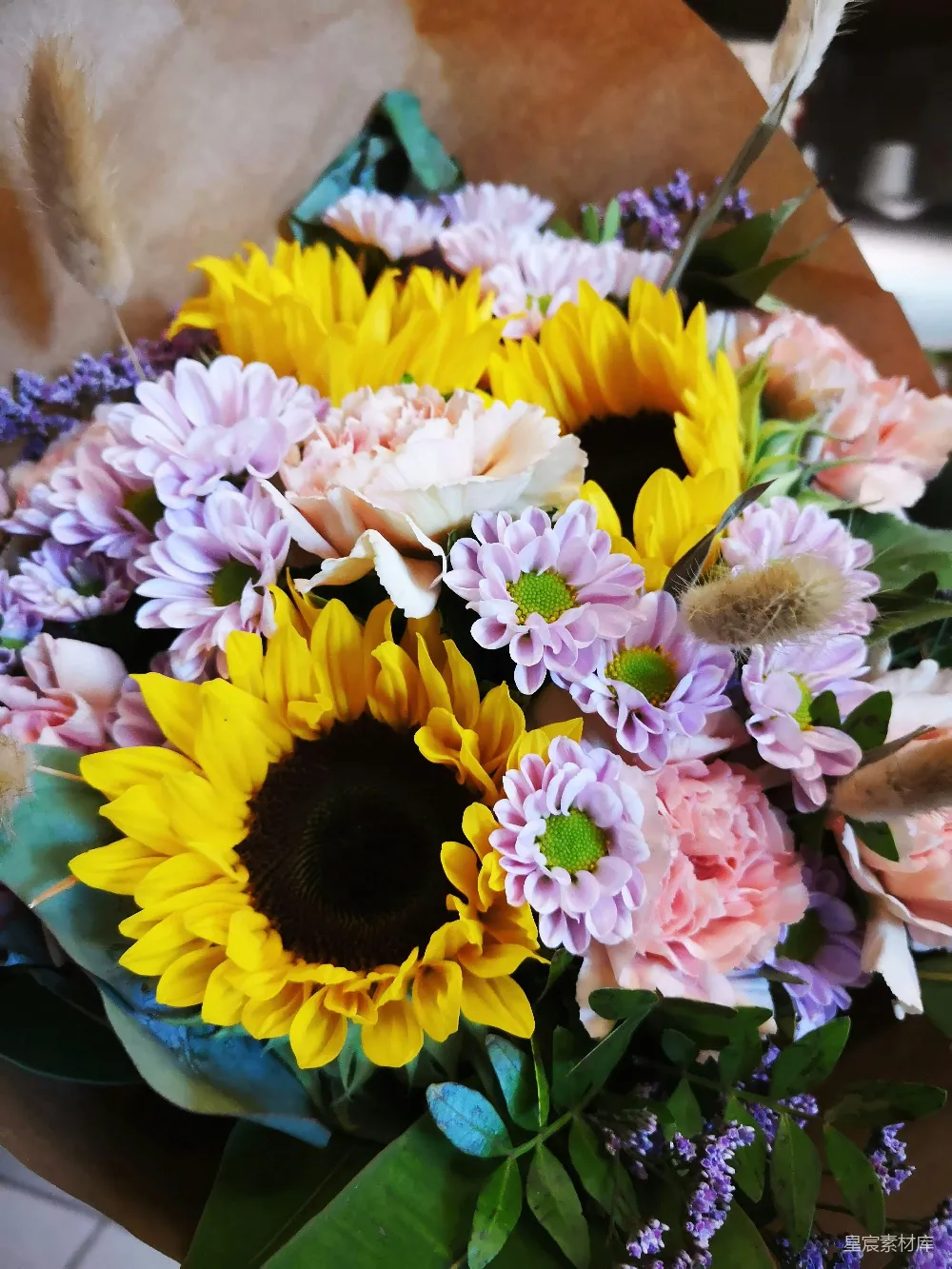 高清摄影 向日葵 花卉 自然 生日礼物 节日 阳光明媚的向日葵花束