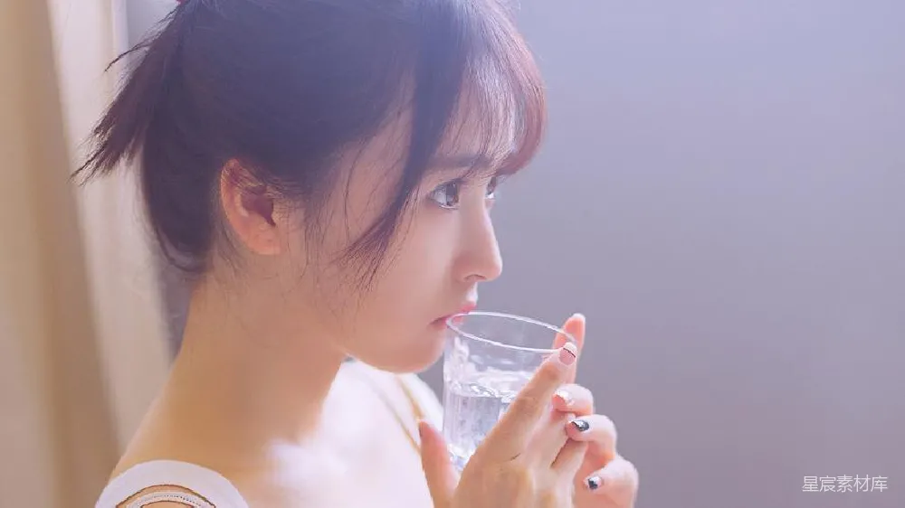 高清摄影 自然光 清新 早晨 健康 美容 清晨的水疗时光